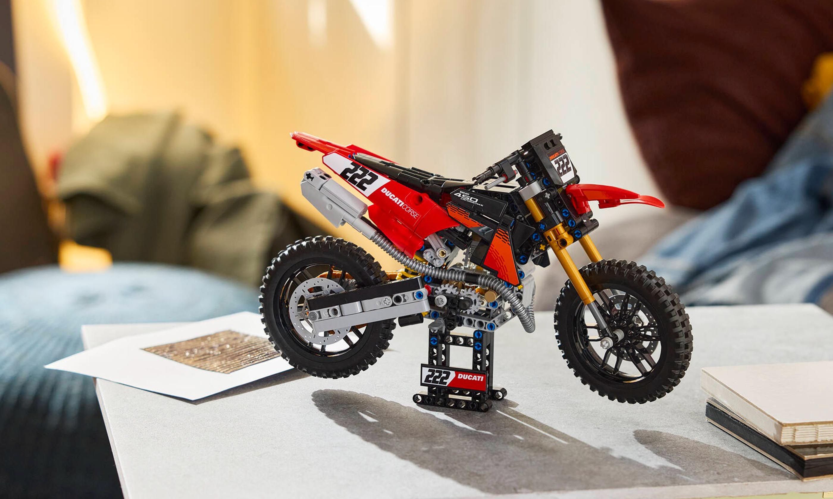 DUCATI/X/LEGO